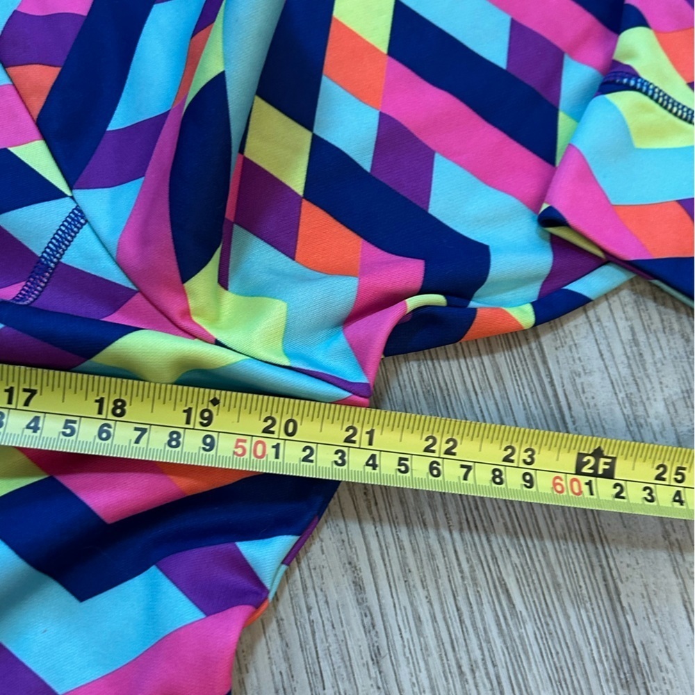 Fila Colorful Geometric Pattern Athletic Activewear Sport Performance Pullover - Picture 8 of 11